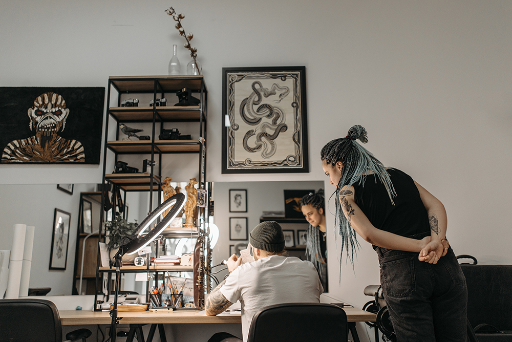 Tattoo-Studio-safety-artists